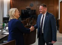 003_Minister_Mateusz_Kotecki_spotkanie z przedstawicielami branży_04-12-2025_PK1_9513.jpg.JPG