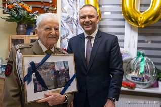 002_Prezydent_Karol_Nawrocki_wizyta_Kombatant_20251204_GJA_4908.jpg