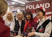 36_Marta_Nawrocka_kiermasz_SHOM_20251207_7C6A9985.jpg