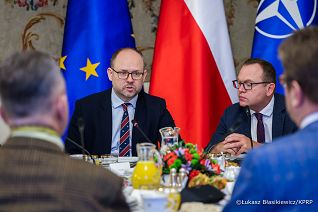 005_Minister_Marcin_Przydacz_Spotkanie z ekspertami w ramach cyklu Belwederskie Forum Polityki Międzynarodowej_09-12-2025_LB_25364.jpg.JPG