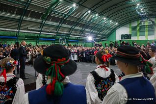 025_Andrzej_Duda_Ropczyce_spotkanie_mieszkańcy_20-02-2025_MB1_5500.jpg
