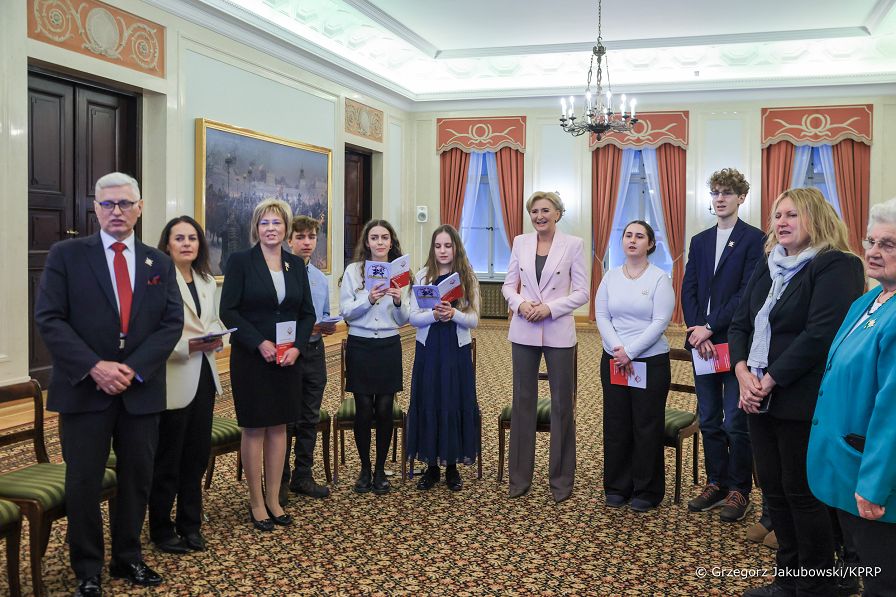 003_Agata_Kornhauser_Duda_spotkanie_uczniowie_londynskiej_szkoly _20250221_GJA_1409.jpg