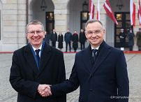 008_Andrzej_Duda_Wizta_Prezydent_Łotwy_Edgars_Rinkevics_powitanie_25-02-2025_PK1_2154.jpg.JPG