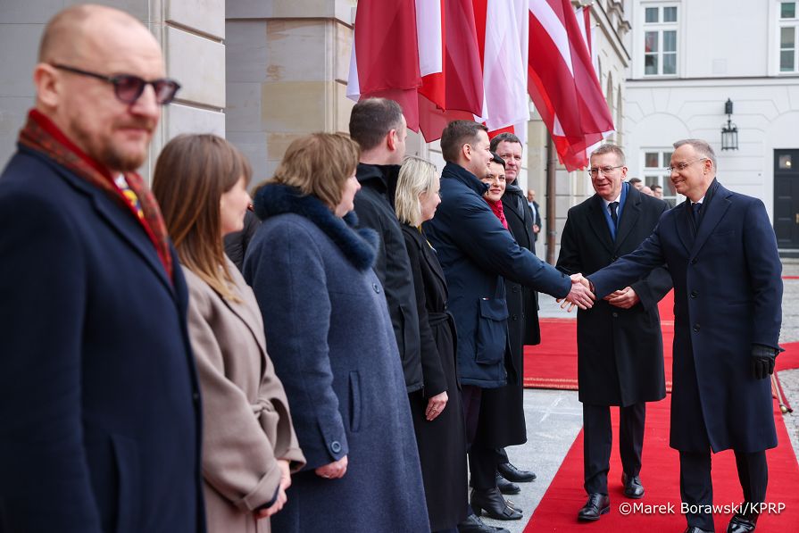 002_Andrzej_Duda_Wizta_Prezydent_Łotwy_Edgars_Rinkevics_powitanie_25-02-2025_MB1_7911.jpg.JPG