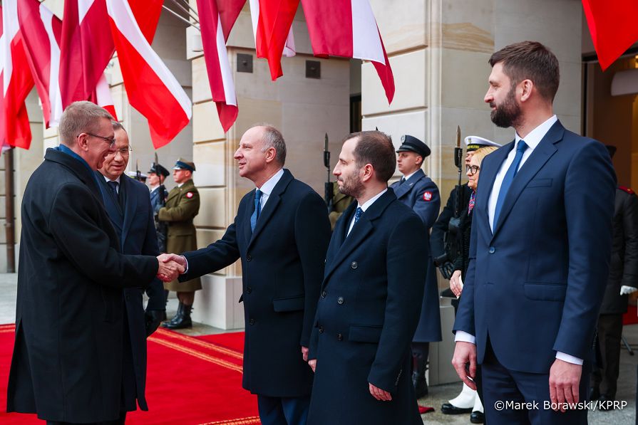 003_Andrzej_Duda_Wizta_Prezydent_Łotwy_Edgars_Rinkevics_powitanie_25-02-2025_MB1_7889.jpg.JPG