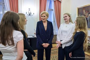 010_Agata_Kornhauser_Duda_spotkanie_licealisci_nauczyciele_20250226_LB_22425.jpg