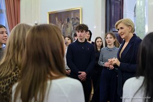 005_Agata_Kornhauser_Duda_spotkanie_licealisci_nauczyciele_20250226_LB_22025.jpg