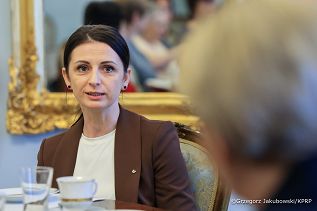 010_Agata_Kornhauser_Duda_spotkanie_wolontariusze_fundacje_małe_stópki_27-02-2025_GJA_3405.jpg.JPG