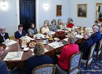 012_Agata_Kornhauser_Duda_spotkanie_wolontariusze_fundacje_małe_stópki_27-02-2025_GJB_1244.jpg.JPG