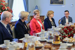 004_Agata_Kornhauser_Duda_spotkanie_wolontariusze_fundacje_małe_stópki_27-02-2025_GJA_3313.jpg.JPG