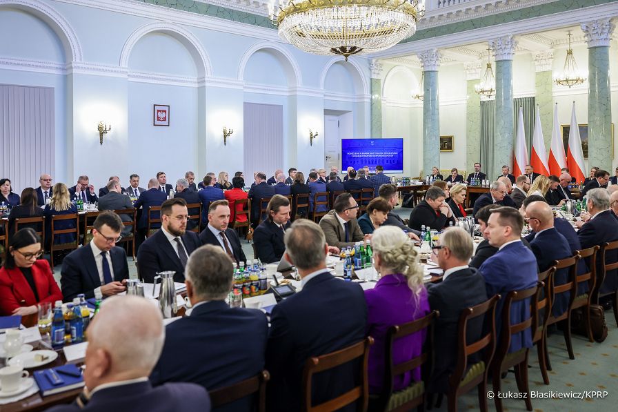 002_a_Prezydent_Andrzej_Duda_posiedzenie_plenarne_Rady_Dialogu_Spolecznego_20250227_LB_23665.jpg