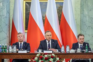 004_Prezydent_Andrzej_Duda_posiedzenie_plenarne_Rady_Dialogu_Spolecznego_20250227_LB_14127.jpg