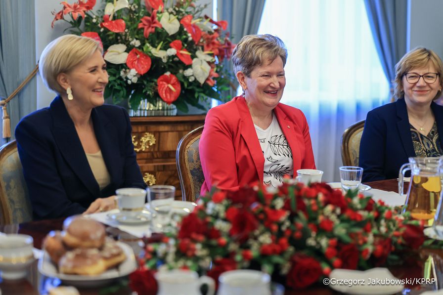 009_Agata_Kornhauser_Duda_spotkanie_wolontariusze_fundacje_małe_stópki_27-02-2025_GJA_3364.jpg.JPG