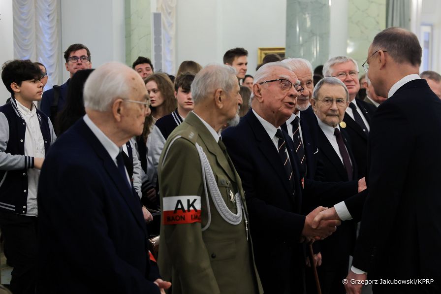 10_Andrzej_Duda_podpisanie_ustawy_o_ustanowieniu_Narodowego_Dnia_Pamieci zolnierzy_AK_20250206_GJA_8590.jpg