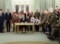 02_Andrzej_Duda_podpisanie_ustawy_o_ustanowieniu_Narodowego_Dnia_Pamieci zolnierzy_AK_20250206_GJB_9917.jpg