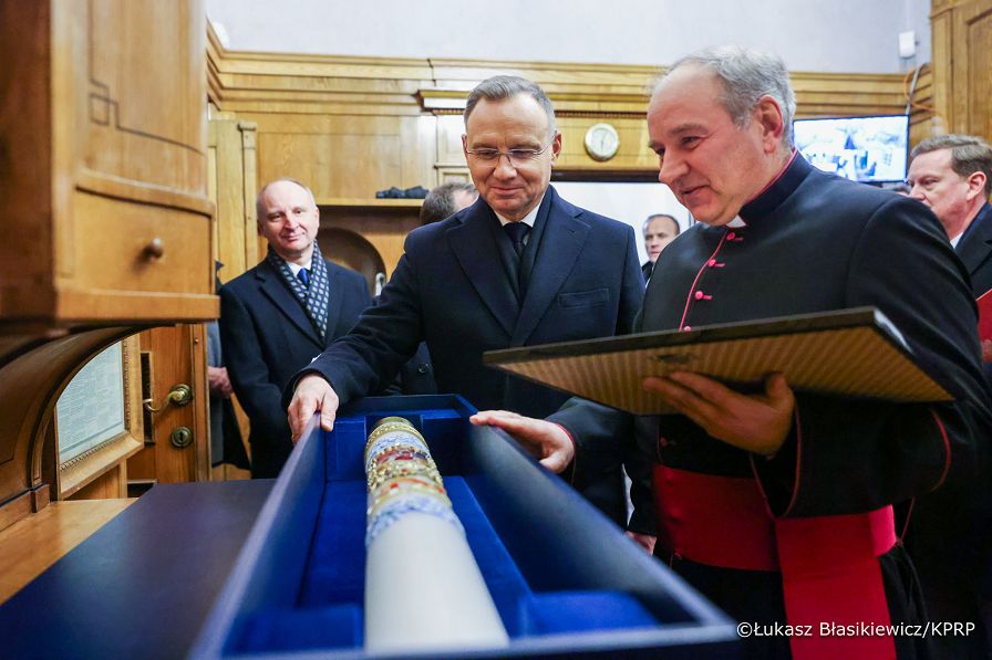 032_Andrzej_Duda_wizyta_robocza_Litwa_Nauseda_Ostra_brama_09-02-2025_LB_25377.jpg.JPG