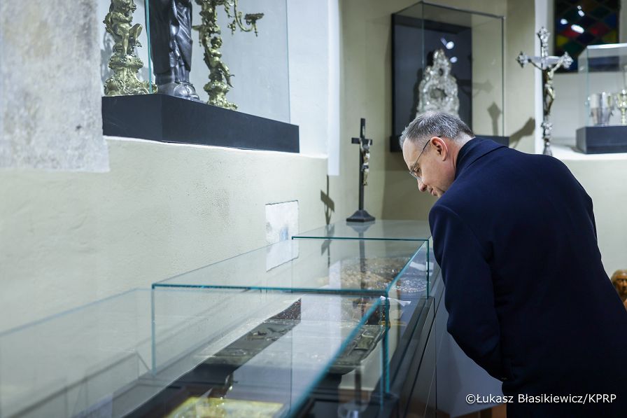 030_Andrzej_Duda_wizyta_robocza_Litwa_Nauseda_Ostra_brama_09-02-2025_LB_25315.jpg.JPG