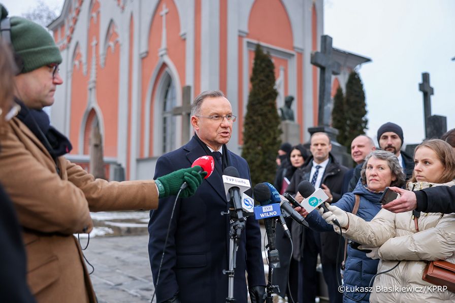 020_Andrzej_Duda_wizyta_robocza_Litwa_Nauseda_cmentarz_rossa_09-02-2025_LB_24929.jpg.JPG