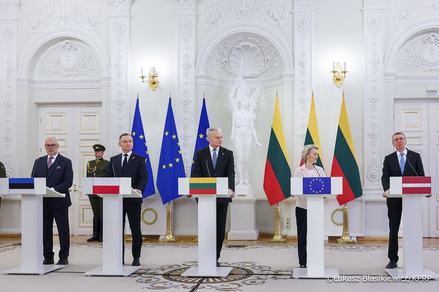 011_Andrzej_Duda_wizyta_robocza_Litwa_Nauseda_powitanie_09-02-2025_LB_24580.jpg.JPG