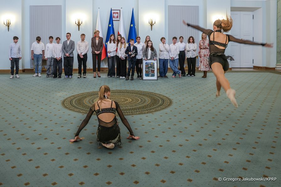 001_Agata_Kornhauser_Duda_spotkanie_uczniowie_SP_351_w_Warszawie_20250312_GJB_1485.jpg