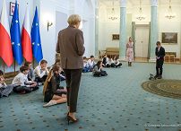 008_Agata_Kornhauser_Duda_spotkanie_uczniowie_SP_351_w_Warszawie_20250312_GJB_1755.jpg