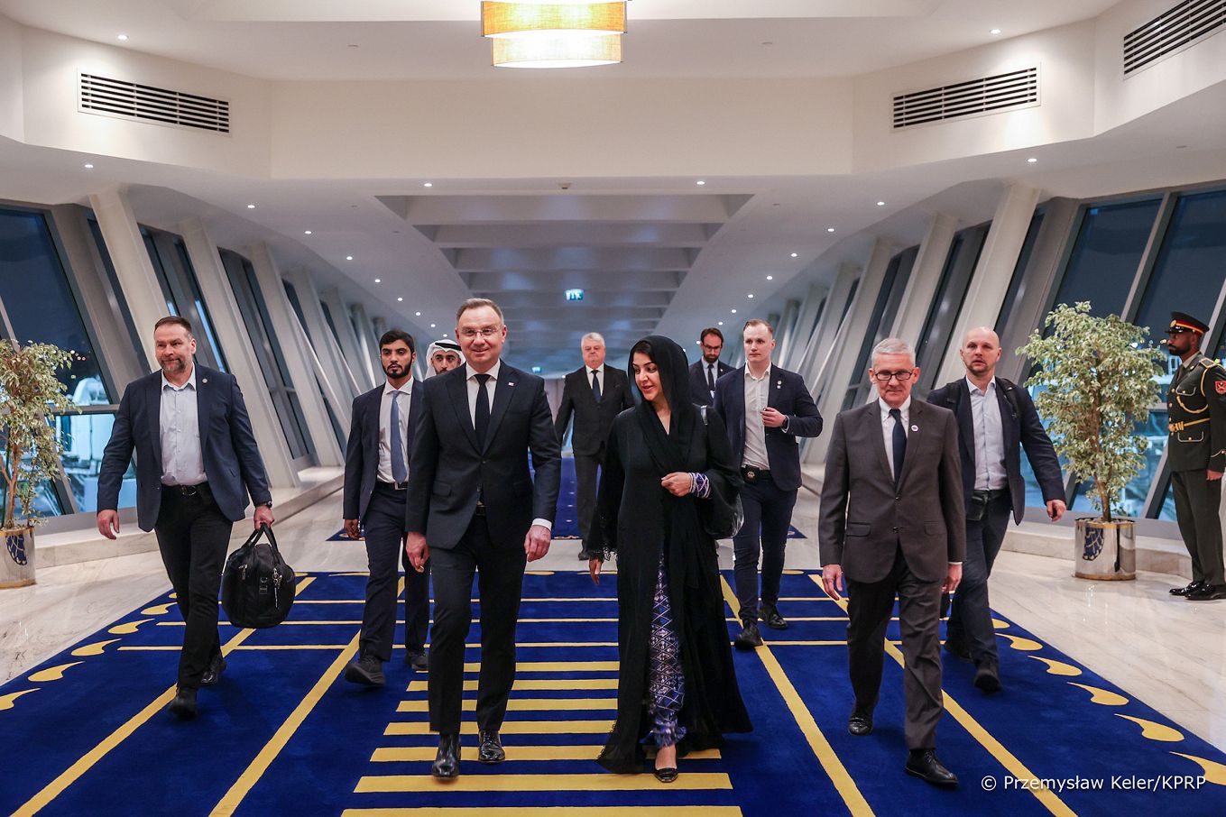 016_002_Prezydent_Andrzej_Duda_Dubaj_ZEA_powitanie_20250210_PK1_9814.jpg