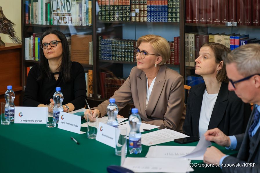 004_Agata_Kornhauser_Duda_finał_konkurs_poezji_niemieckojęzycznej_XLIX_LO_18-03-2025_GJA_0676.jpg.JPG