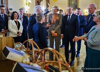 010_Andrzej_Duda_Agata_Korhauser_Duda_Wizyta_Węgry_Prezydent_Węgier_Tamas_Sulyok_Małżonka_powitanie_21-03-2025_LB_12988.jpg.JPG