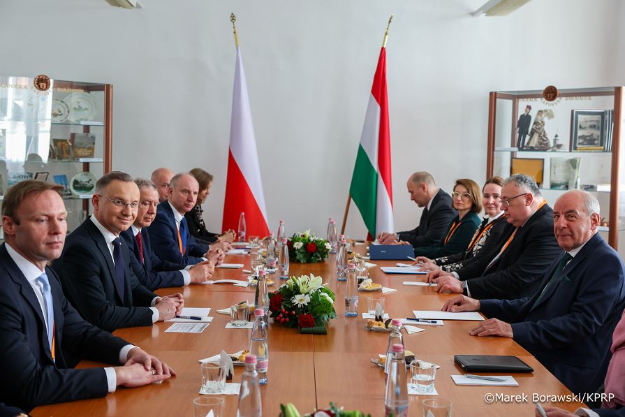 013_Andrzej_Duda_Wizyta_Węgry_Prezydent_Węgier_Tamas_Sulyok_spotkanie_delegacji_21-03-2025_MB1_5089.jpg.JPG