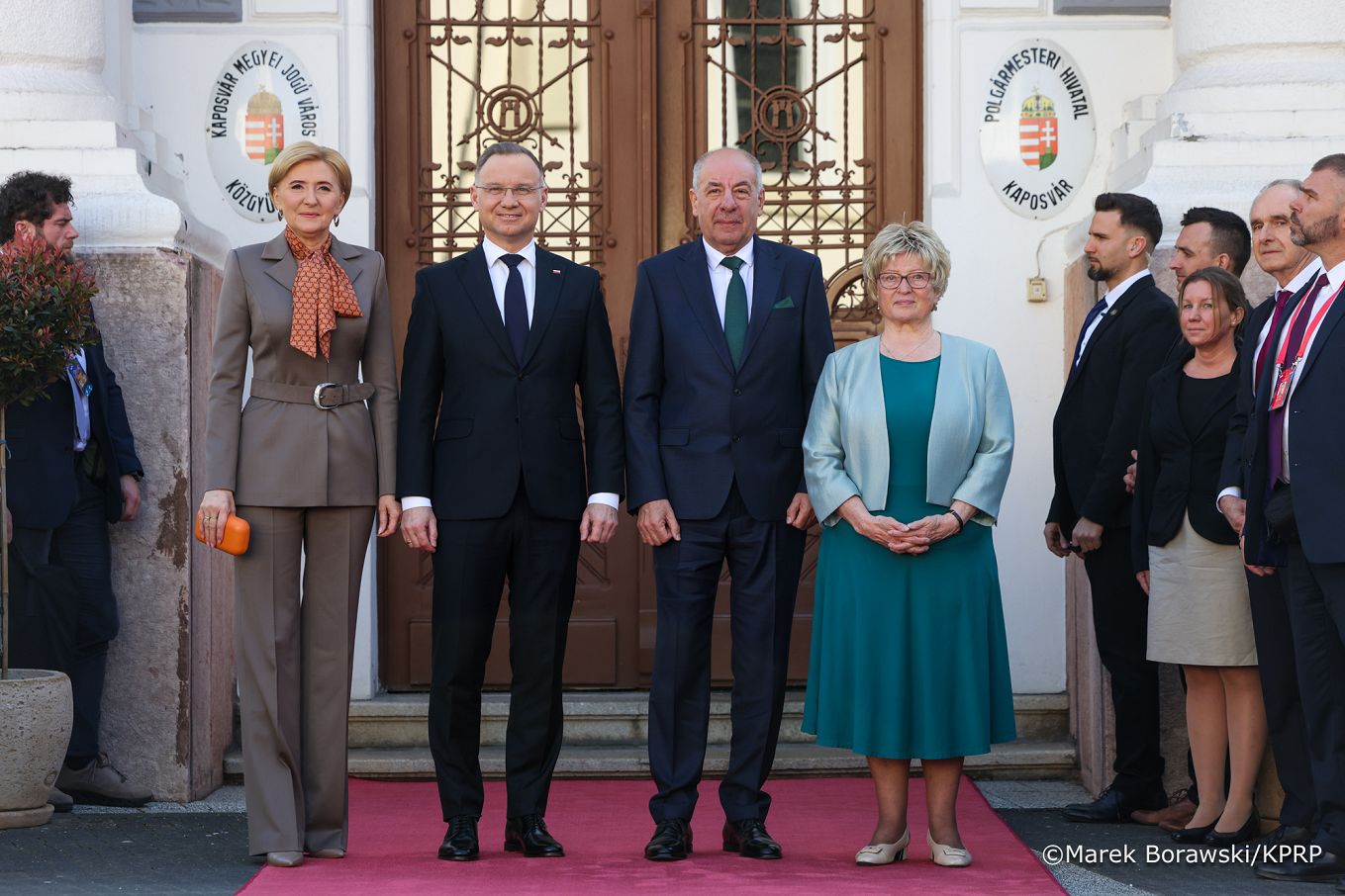 004_Andrzej_Duda_Agata_Korhauser_Duda_Wizyta_Węgry_Prezydent_Węgier_Tamas_Sulyok_Małżonka_powitanie_21-03-2025_MB2_3494.jpg.JPG