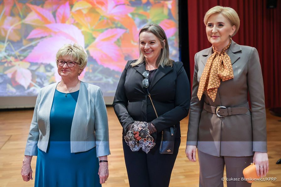 008_Agata_Kornhauser_Duda_wizyta_Centrum_Kultury_Szivarvany_20250321_LB_16795.jpg