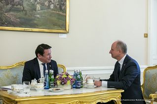 02_Wojciech_Kolarski_Cosmin_Onisii_Ambasador_Rumunii_20250324_ER1_9913.jpg