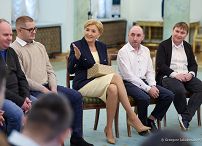 002_Agata_Kornhauser_Duda_spotkanie_podopieczni_WTZ_w_Wojslawicach_20250326_GJB_6513.jpg