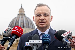 002_Andrzej_Duda_Wizyta_we_Włoszech_wypowiedź_dla_mediów_28-03-2025_MB1_0795.jpg