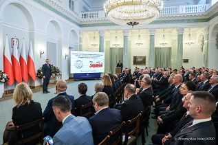 002_Prezydent_Andrzej_Duda_Gala_finalowa_Konkursu_Pracodawca_Przyjazny_Pracownikom_20250331_PK1_4981.jpg