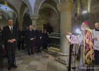 03_Andrzej_Duda_15_rocznica_Katastrofy_smolenskiej_Msza_Krakow_20250410_GJB_5604.jpg