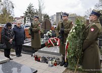 03_Andrzej_Dera_15_rocznica_Katastrofy_Smolenskiej_wieniec_Jerzy_Szmajdzinski-_20250410_LB_17041.jpg
