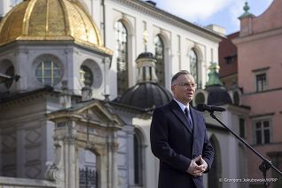 09_Andrzej_Duda_15_rocznica_Katastrofy_smolenskiej_wypowiedz_Krakow_20250410_GJB_5774.jpg