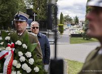 01_Andrzej_Dera_15_rocznica_Katastrofy_Smolenskiej_wieniec_Ryszard_Rumianek-_20250410_LB_16944.jpg