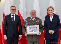 006_Para_Prezydencka_spotkanie_pomoc_dla_powodzian 2024_20250411_MB2_0086.jpg
