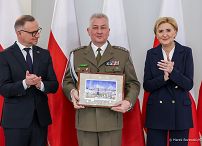 009_Para_Prezydencka_spotkanie_pomoc_dla_powodzian 2024_20250411_MB2_0206.jpg