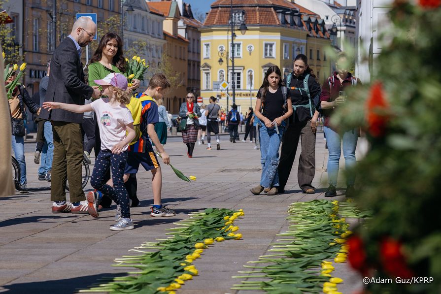013_Katarzyna_Pawlak_Mucha_Tulipany_pamięci_Marii_Kaczyńskiej_13-04-2025_LB_22481.jpg.JPG