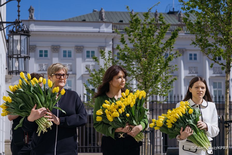 005_Katarzyna_Pawlak_Mucha_Tulipany_pamięci_Marii_Kaczyńskiej_13-04-2025_LB_22243.jpg.JPG