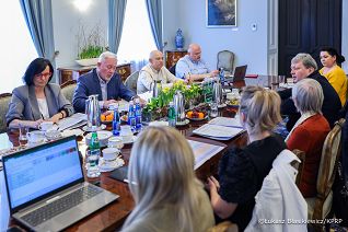 003_Obrady Komisji Konkursu KGW o nagrodę Małżonki Prezydenta RP_15-04-2025_LB_10297.jpg.JPG