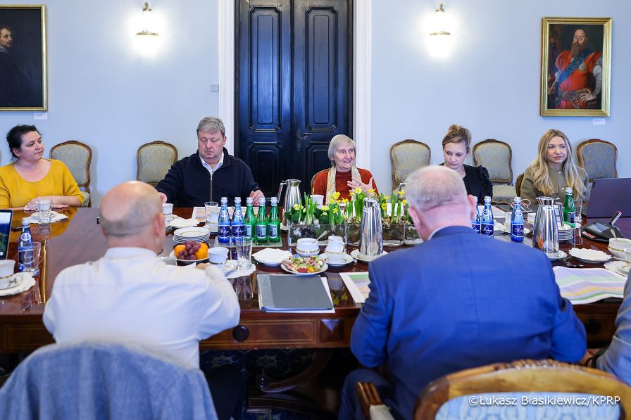 004_Obrady Komisji Konkursu KGW o nagrodę Małżonki Prezydenta RP_15-04-2025_LB_10252.jpg.JPG
