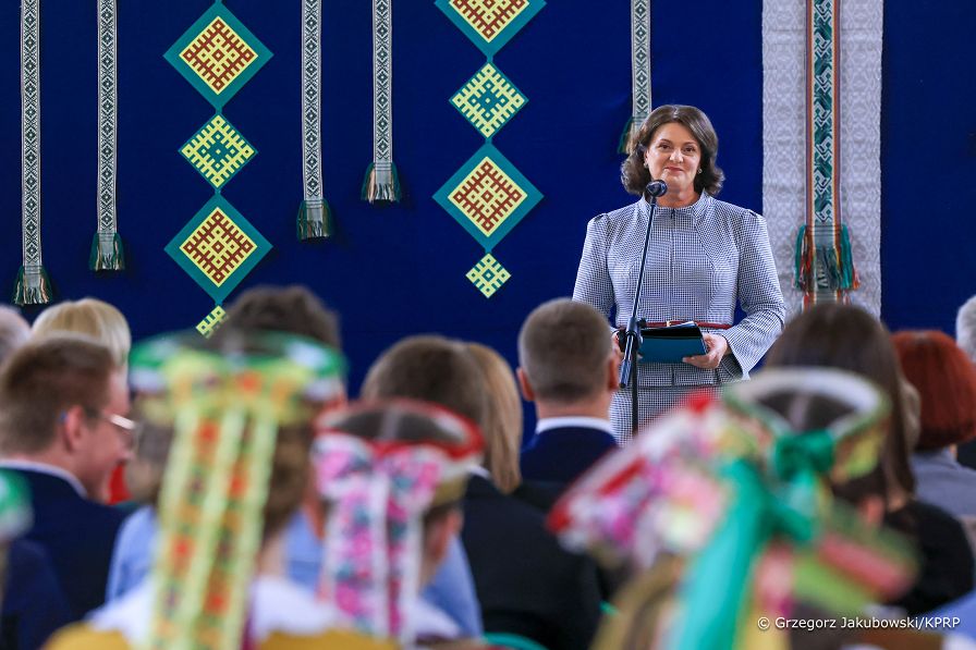 013_Agata_Kornhauser_Duda_wizyta_Prezydentowa_Diana_Nausediene_Liceum_Punsk_20250401_GJA_0532.jpg
