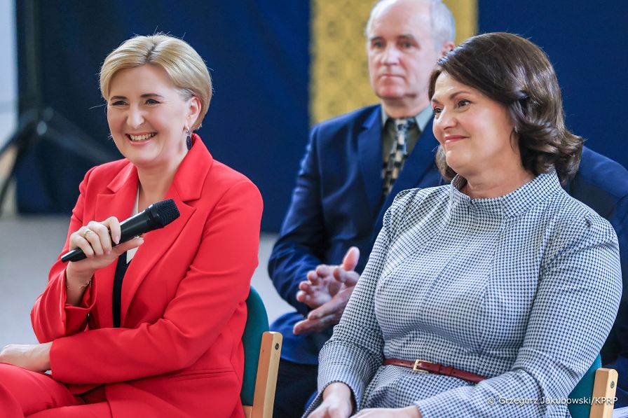 018_Agata_Kornhauser_Duda_wizyta_Prezydentowa_Diana_Nausediene_Liceum_Punsk_20250401_GJA_0972.jpg