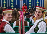 016_Agata_Kornhauser_Duda_wizyta_Prezydentowa_Diana_Nausediene_Liceum_Punsk_20250401_GJA_0799.jpg