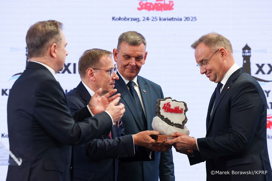 011_Andrzej_Duda_XXXII_Krajowy_Zjazd_Delegatów_ NSZZ_Solidarnosc_24-04-2025_MB2_2151.jpg