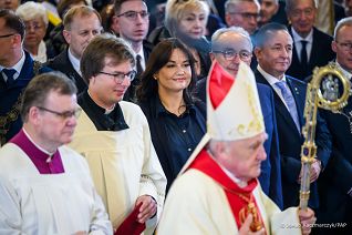 001_Minister_Katarzyna_Pawlak_Mucha_msza_sw_Gniezno_1000_lecie_Koronacji_Boleslawa_Chrobrego_20250427_pap_20250427_04O.jpg